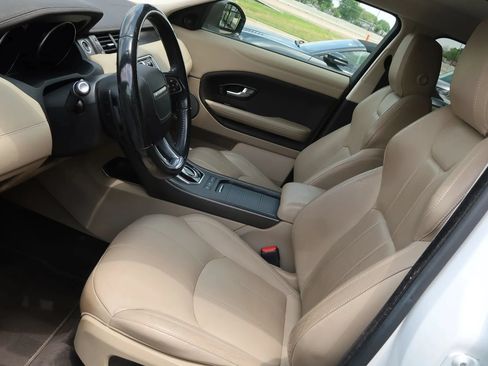 Used 2019 Land Rover Range Rover Evoque AWD/4WD image 17