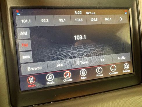 Used 2022 Dodge Charger SXT RWD image 28