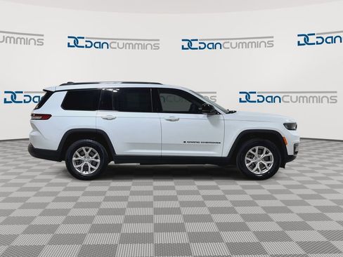 Used 2023 Jeep Grand Cherokee L Limited w/ Black Appearance Package image 9