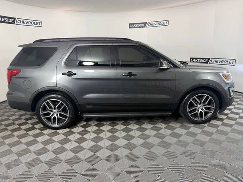 Used 2017 Ford Explorer Sport w/ Equipment Group 401A AWD/4WD image 7