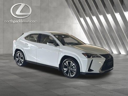 Certified 2026 Lexus UX 300h AWD image 5