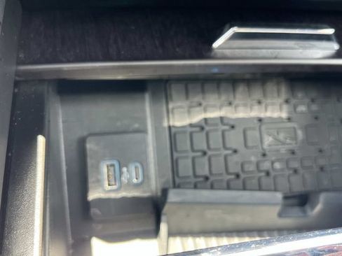 Used 2024 Ford Expedition Max Platinum AWD/4WD image 41