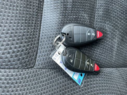 Used 2017 Dodge Grand Caravan SE w/ Power Window Group image 44