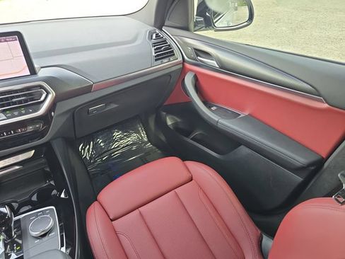 Used 2024 BMW X3 sDrive30i w/ Premium Package w/ZPA RWD image 11