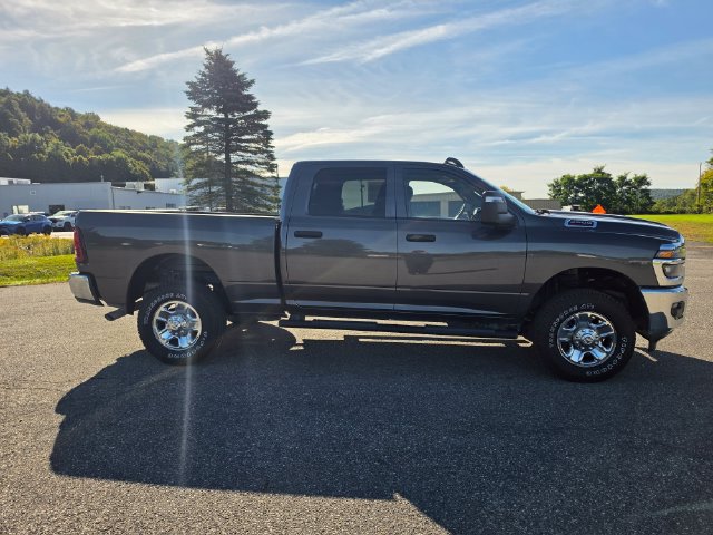Used 2026 RAM 2500 Tradesman AWD/4WD image 4