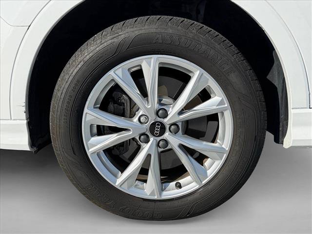 Used 2023 Audi Q3 2.0T Premium AWD/4WD image 19