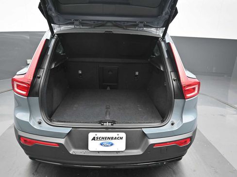 Used 2023 Volvo XC40 B5 Plus w/ Driver Assist Package AWD/4WD image 26