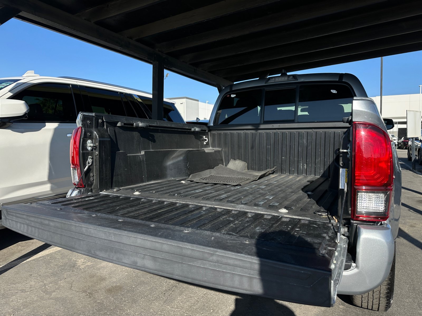 Used 2023 Toyota Tacoma SR w/ SR Convenience Package RWD image 26