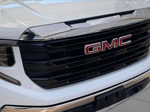 Used 2024 GMC Sierra 1500 Pro w/ Pro Value Package AWD/4WD image 29