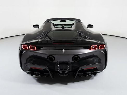 Used 2022 Ferrari SF90 Spider AWD/4WD image 28