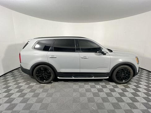 Used 2022 Kia Telluride EX w/ EX Premium Package AWD/4WD image 2