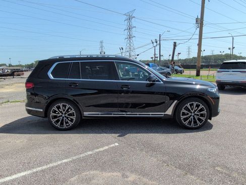Used 2022 BMW X7 xDrive40i w/ Premium Package AWD/4WD image 7