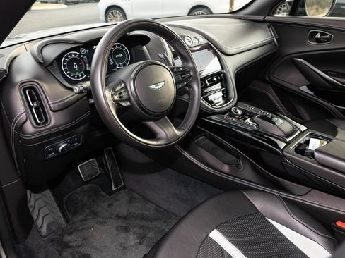 Used 2023 Aston Martin DBX 707 image 2