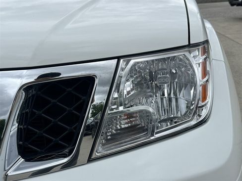 Used 2019 Nissan Frontier SV AWD/4WD image 26
