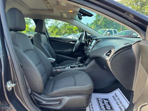 Used 2016 Chevrolet Cruze LT w/ LT True North Edition FWD image 18