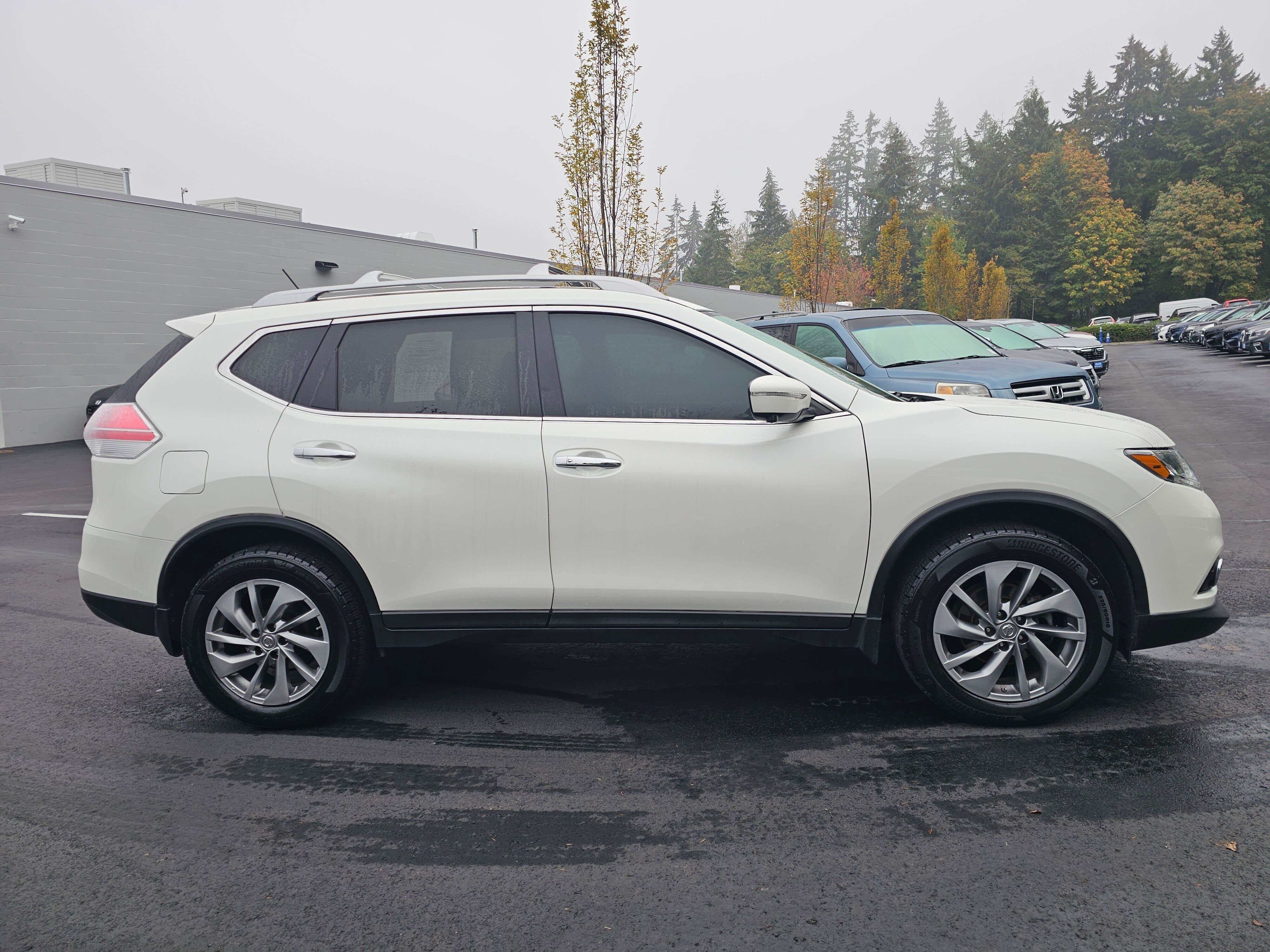 Used 2015 Nissan Rogue SL w/ SL Premium Package AWD/4WD image 8