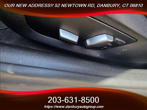 Used 2019 BMW 530i xDrive w/ Convenience Package image 10