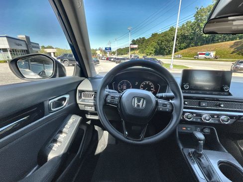 Used 2023 Honda Civic EX image 18