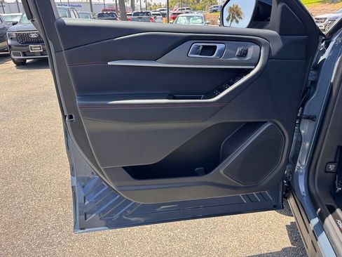 Used 2026 Ford Explorer ST RWD image 15