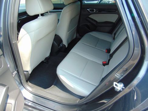 Used 2022 Honda Civic Sport Touring image 3