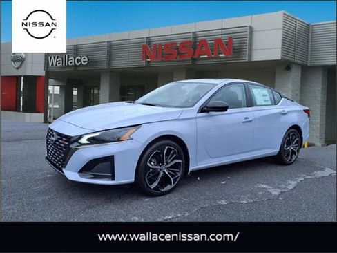 New 2025 Nissan Altima 2.5 SR w/ SR Premium Package image 1