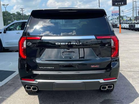 New 2026 GMC Yukon Denali w/ Sun & Power Step Package AWD/4WD image 4