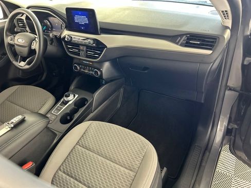 Used 2022 Ford Escape SE w/ Cold Weather Package FWD image 32