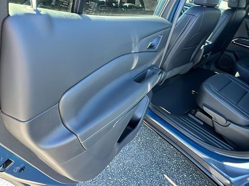 New 2026 Chevrolet Traverse LT w/ Midnight/Sport Edition image 16