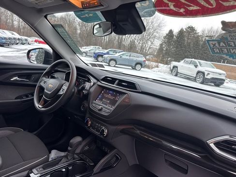 Certified 2023 Chevrolet TrailBlazer LT image 42