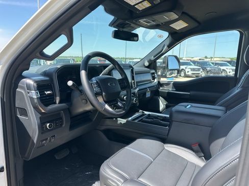 New 2026 Ford F250 Platinum AWD/4WD image 15