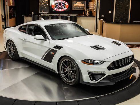 Used 2021 Ford Mustang GT Premium w/ GT Performance Package RWD image 10
