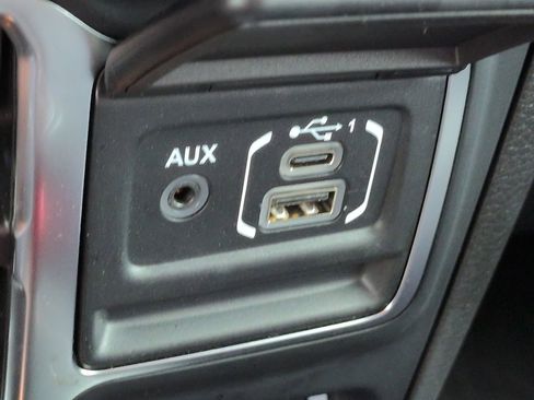 Certified 2024 Jeep Gladiator Rubicon image 22