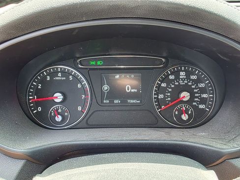 Used 2017 Kia Sorento LX w/ LX Convenience Package image 16