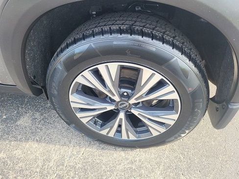 Used 2022 Nissan Rogue SV FWD image 10