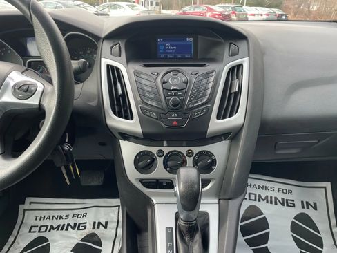 Used 2014 Ford Focus SE image 25