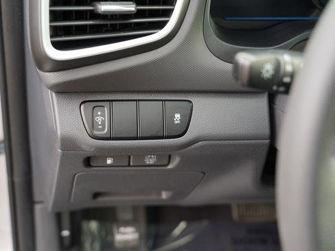 Used 2018 Hyundai Ioniq Blue image 17