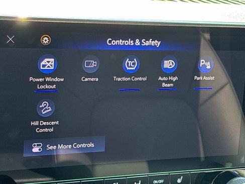 Used 2025 Chevrolet Colorado Trail Boss AWD/4WD image 38