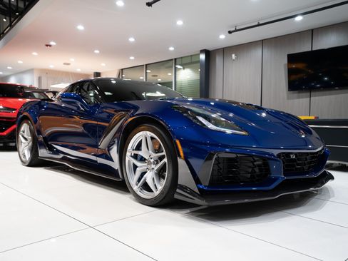 Used 2019 Chevrolet Corvette ZR1 RWD image 34