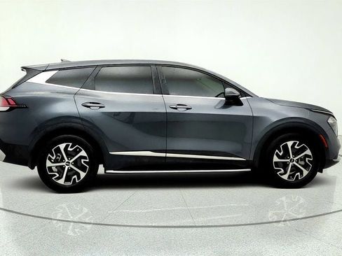 Used 2023 Kia Sportage EX FWD image 4