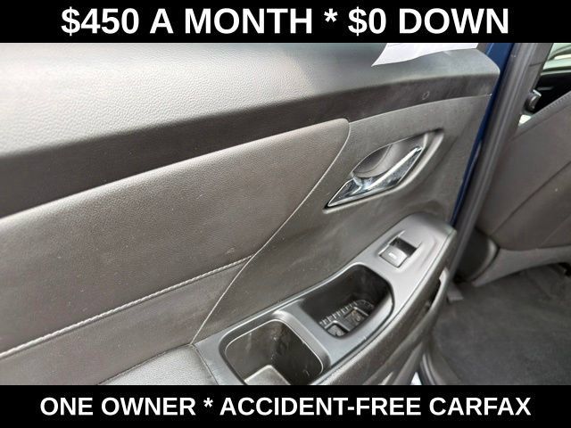 Used 2023 Chevrolet Traverse LT FWD image 38