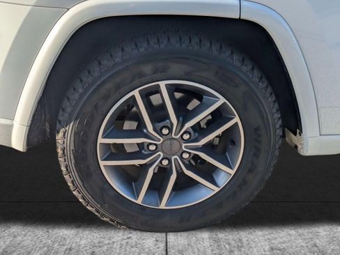 Used 2020 Jeep Grand Cherokee Overland image 9