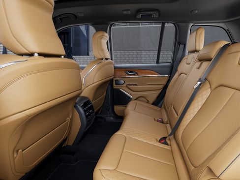 New 2026 Jeep Grand Cherokee Summit AWD/4WD image 23