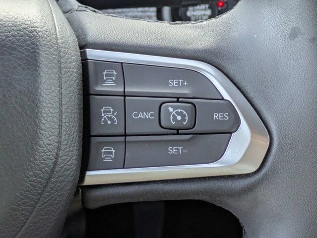 Certified 2023 Jeep Compass Latitude w/ Sun and Sound Group AWD/4WD image 28
