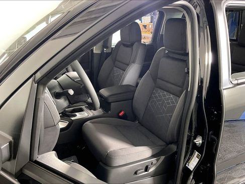 New 2026 Nissan Frontier SV w/ Tow Package image 12