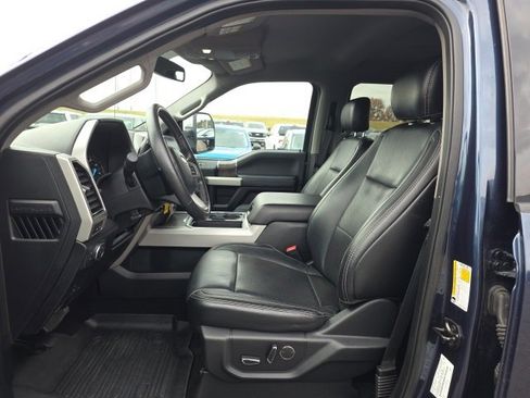Used 2019 Ford F250 Lariat w/ Chrome Package image 15