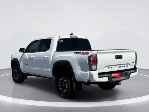 Used 2023 Toyota Tacoma TRD Off-Road w/ Advanced Technology Package AWD/4WD image 4