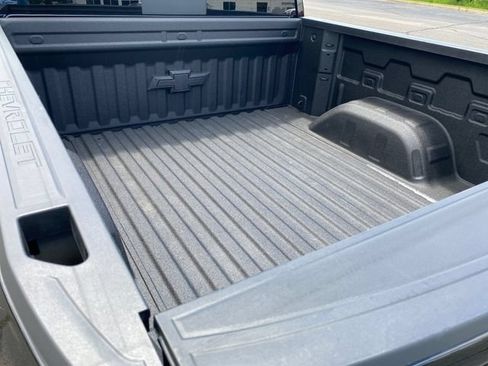 Certified 2025 Chevrolet Silverado 1500 LTZ w/ LTZ Premium Package AWD/4WD image 23