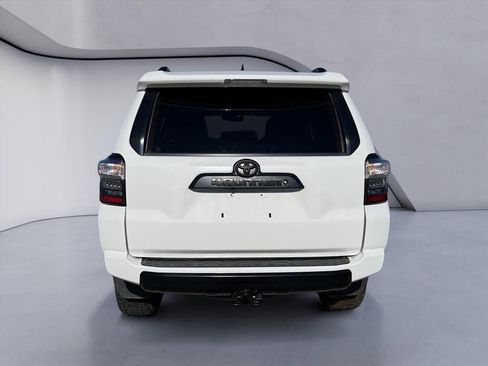 Used 2016 Toyota 4Runner TRD Pro image 4
