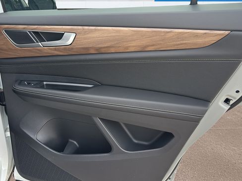 New 2026 Volkswagen Atlas SE FWD image 12