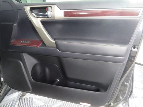 Used 2019 Lexus GX 460 Luxury image 50